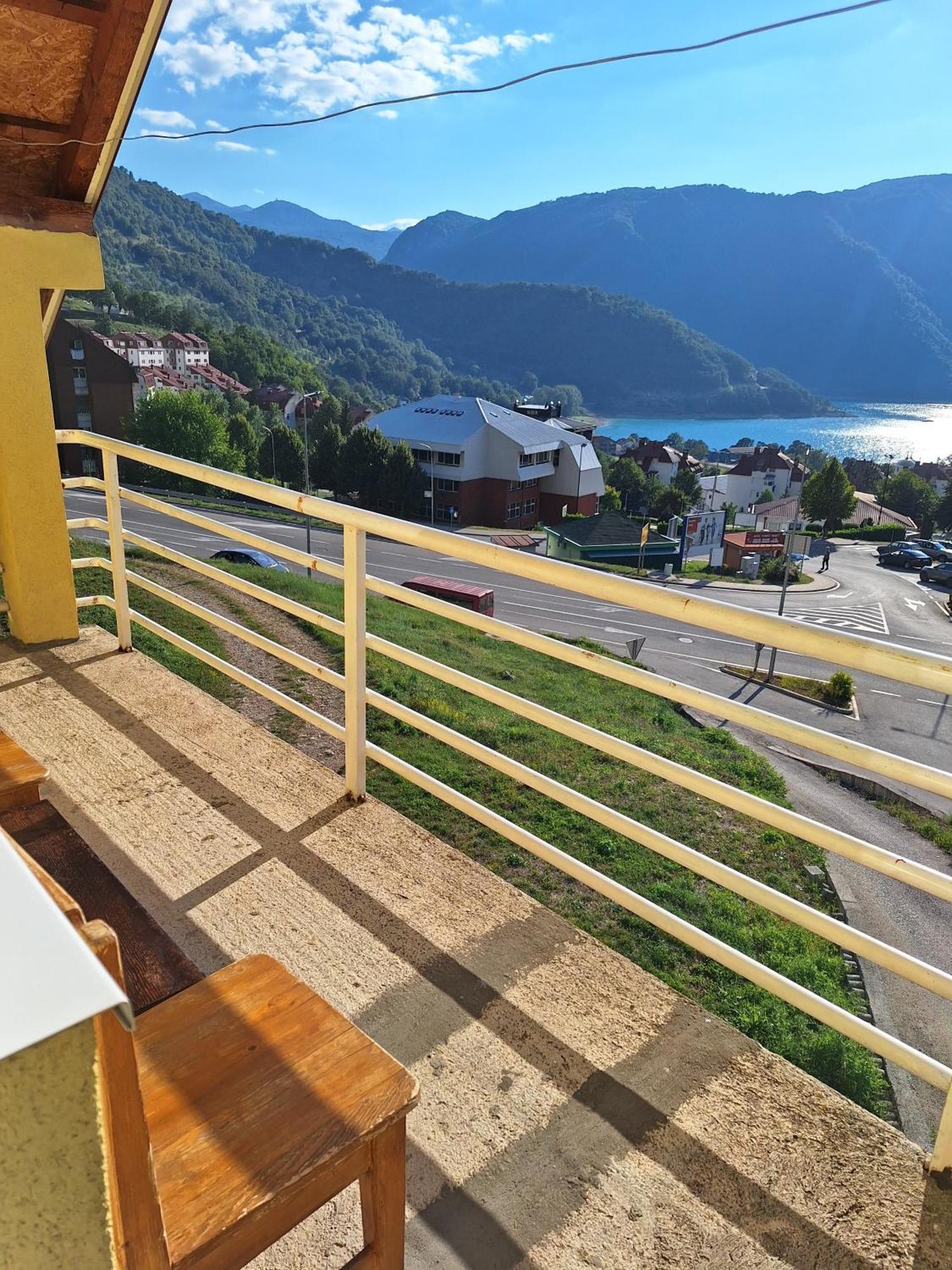 Apartman Ognjenovic Apartment Pluzine Exterior photo